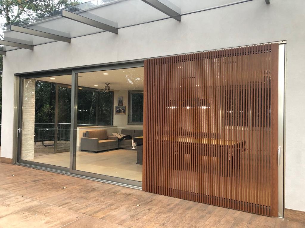 Revestimento de madeira para parede interna